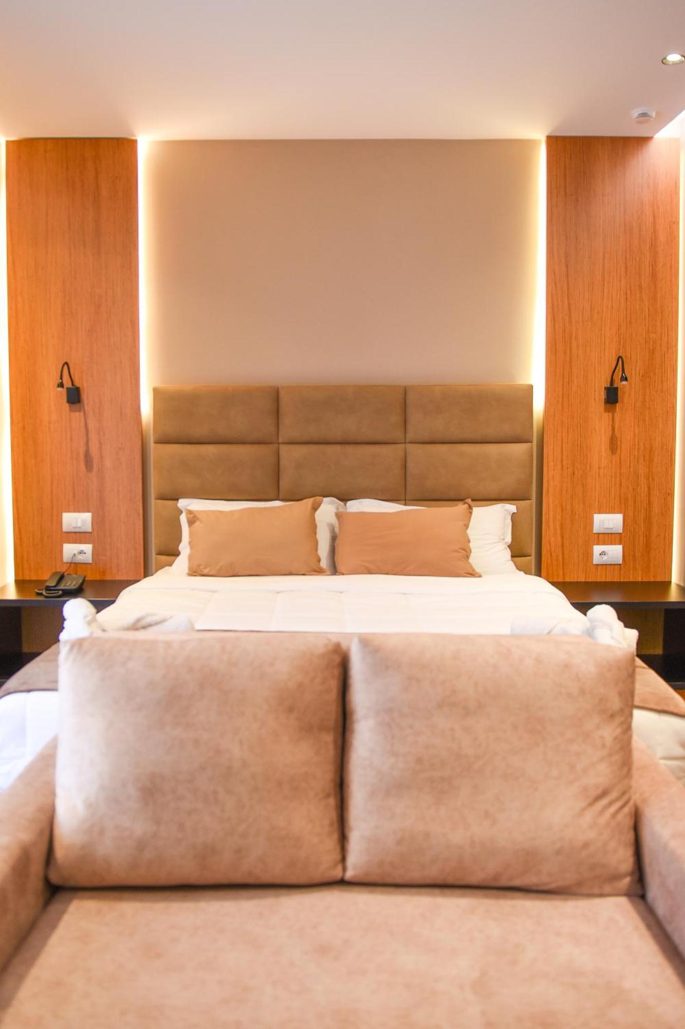 Olivia'S Hill Resort Kryemëdhej Eksteriør bilde