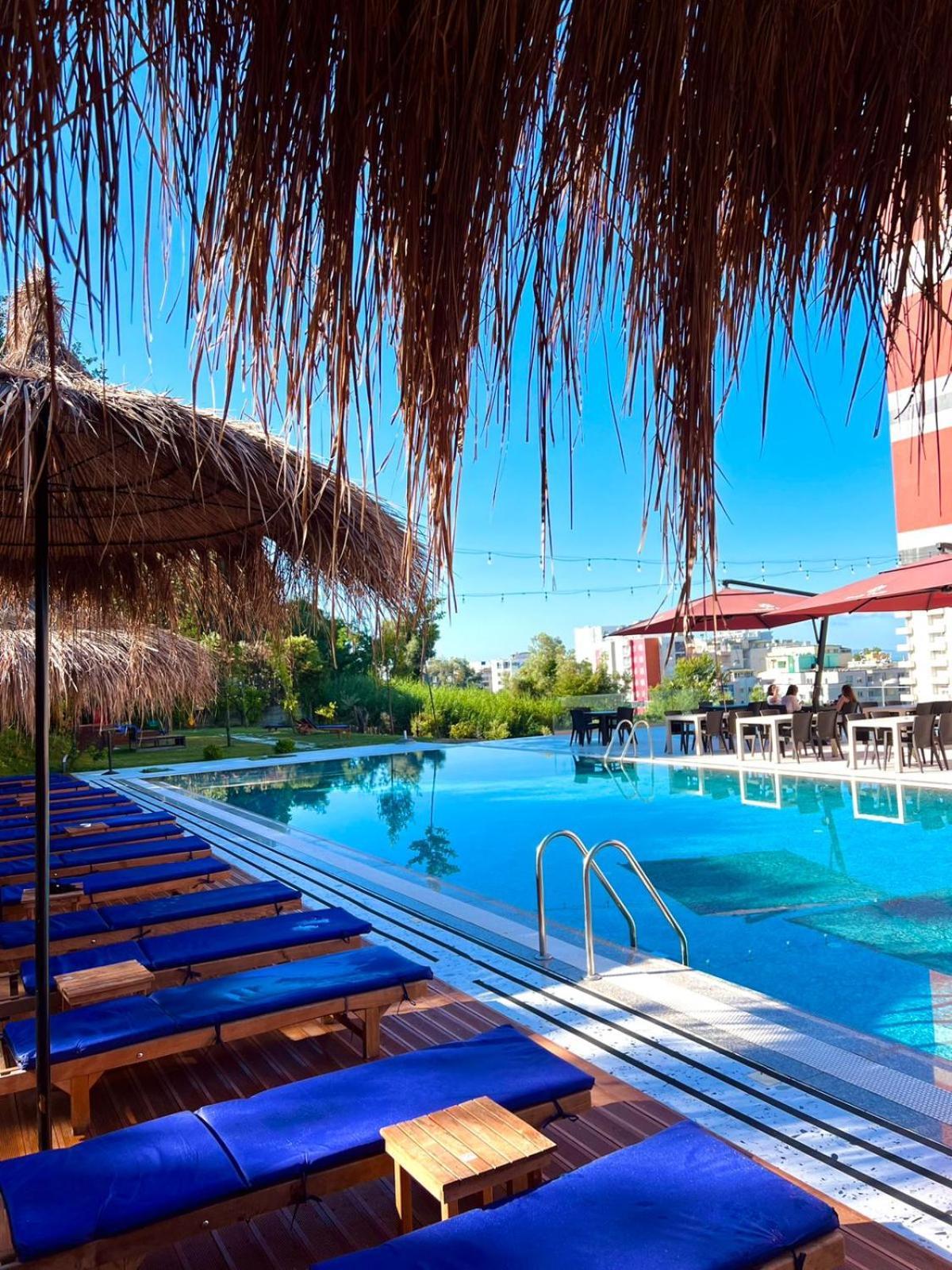 Olivia'S Hill Resort Kryemëdhej Eksteriør bilde