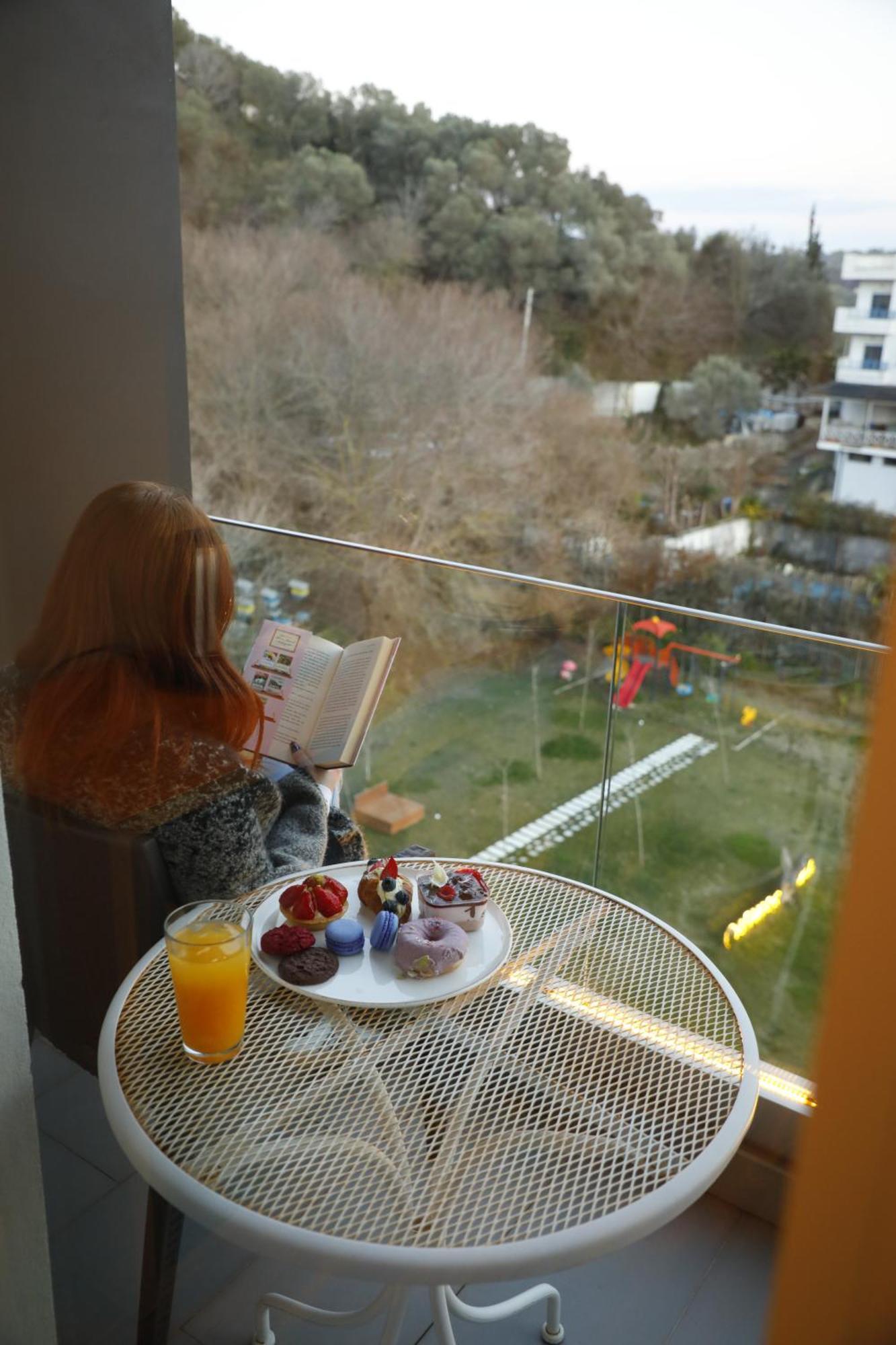 Olivia'S Hill Resort Kryemëdhej Eksteriør bilde