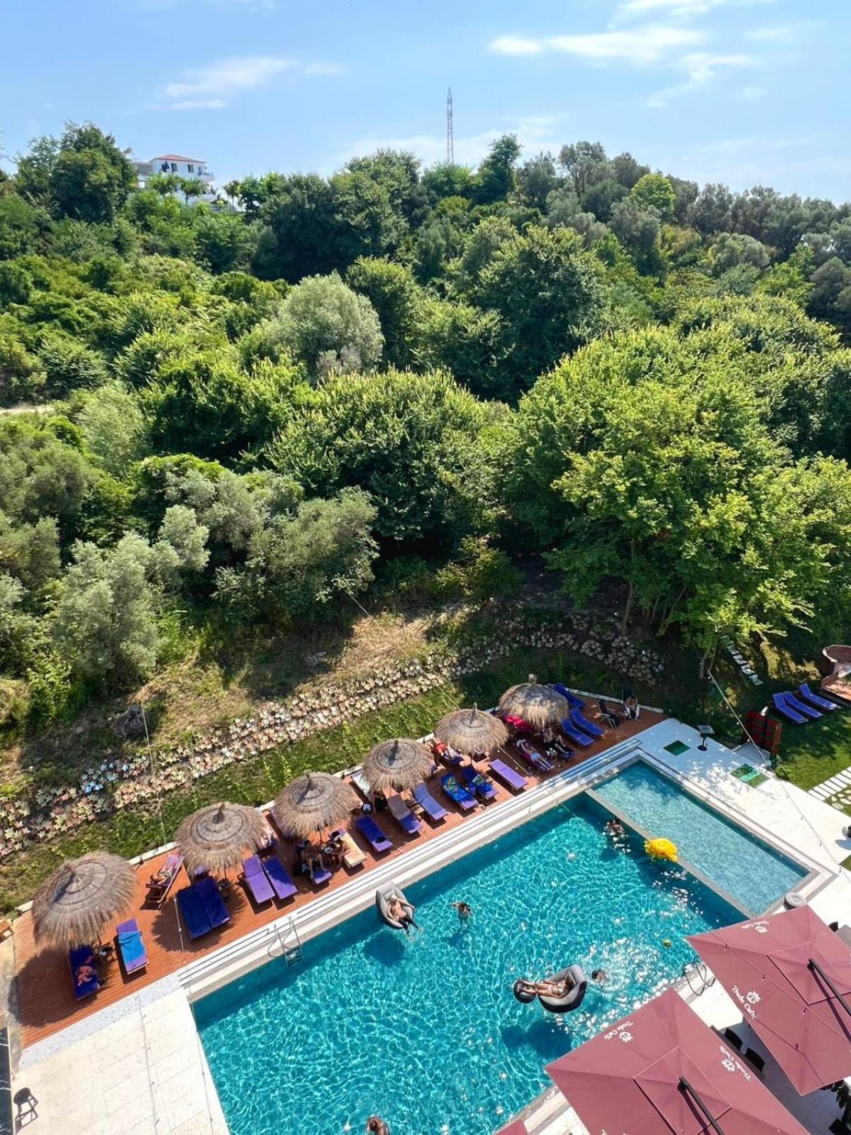 Olivia'S Hill Resort Kryemëdhej Eksteriør bilde